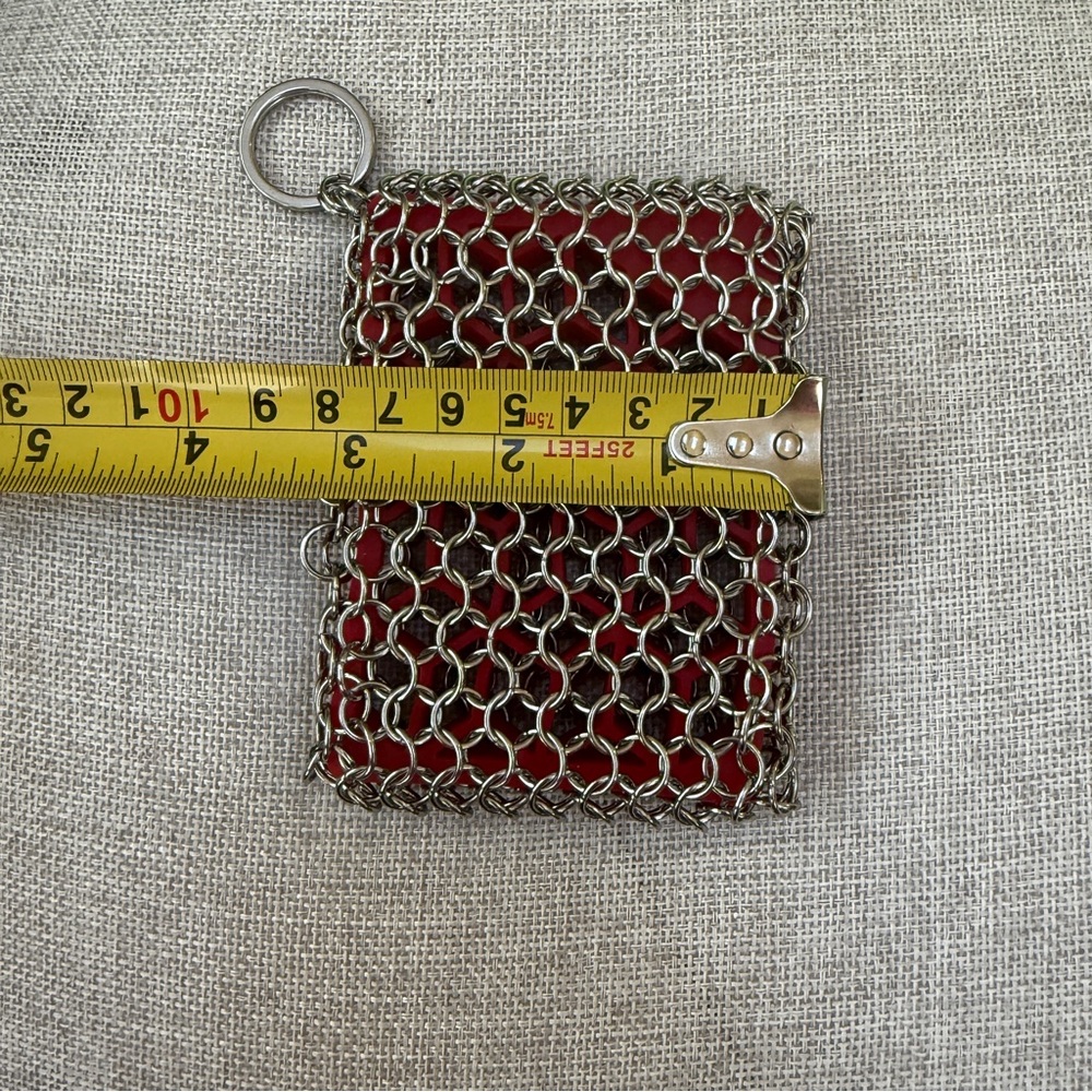 Lodge Chainmail Scrubber Stainless Steel Cast Iron Cleaning Tool,Dishwasher-Safe - Picture 6 of 6